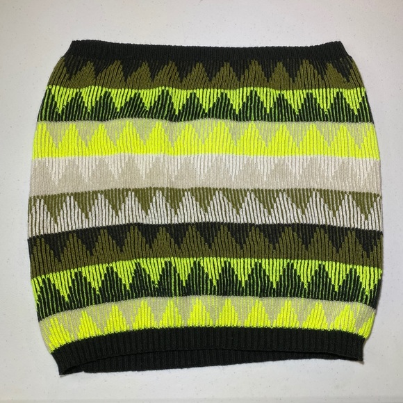 BCBG Face + Neck Warmer | Scarf | Face Mask | Wrap - Picture 4 of 7